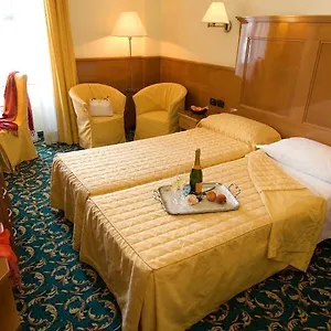 *** Hotel Cinque Giornate Italia